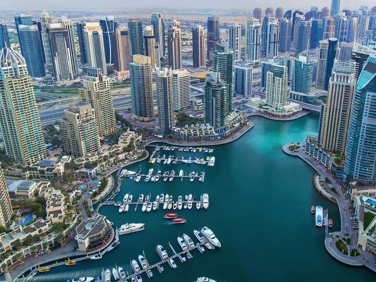 20 Mins Drive To Dubai International Airport Apartment Sharjah