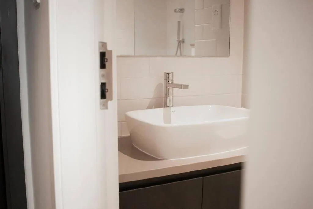 20 Mins Drive To Dubai International Airport Apartment Sharjah
