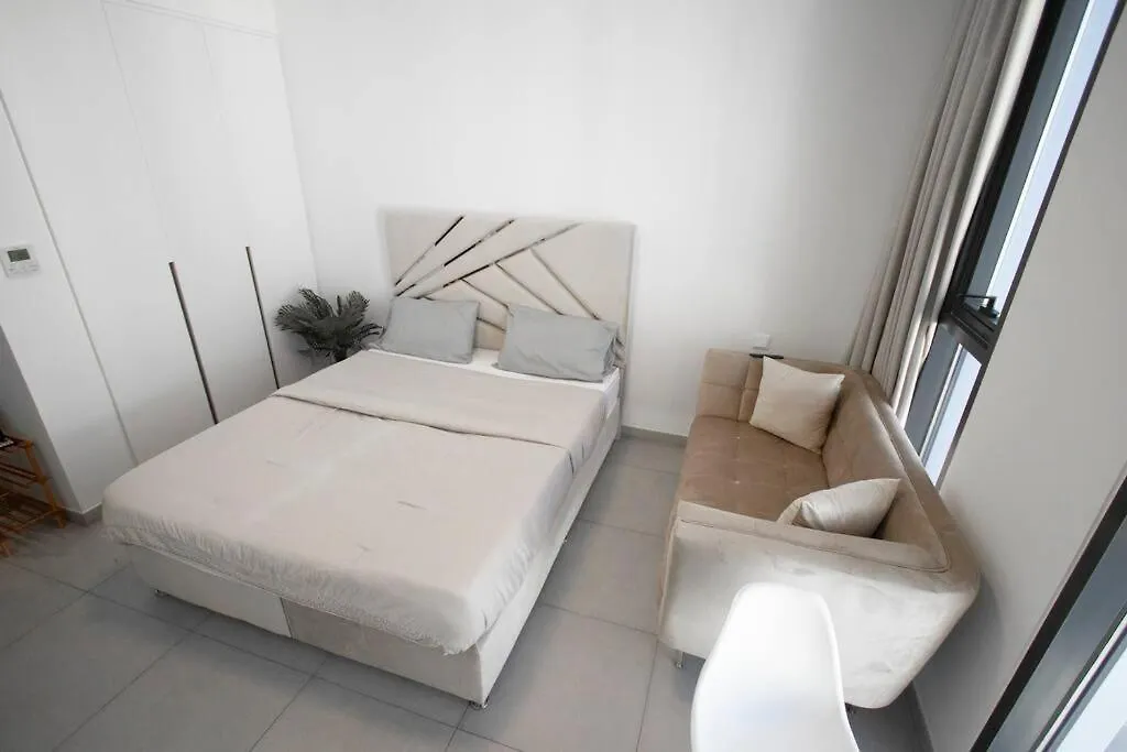 20 Mins Drive To Dubai International Airport Apartment Sharjah